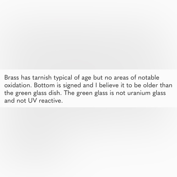 Vintage ornate brass & green glass relish or snack dish - Picture 10 of 10